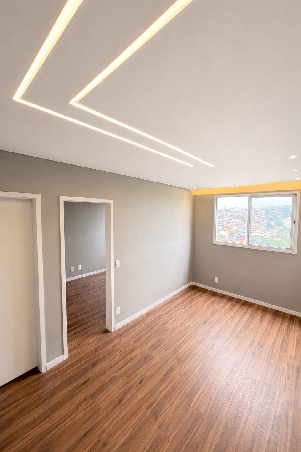 Piso laminado instalado pela R&D